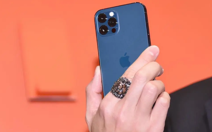 尧都苹果手机维修分享iPhone12系列重启方法教程 